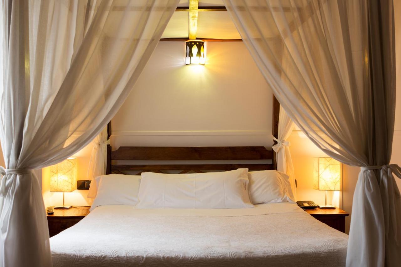 Hotel Boutique Reina Mora กรานาดา ภายนอก รูปภาพ